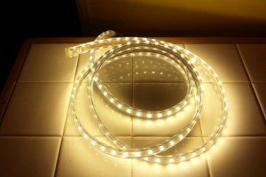 EXT 5050/60 Led x metro. (Pvc) 220 Volts.